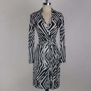 🌺 Diane Von Furstenberg NWOT Wrap Dress Zebra White Black Animal Print 0 Vtg ?